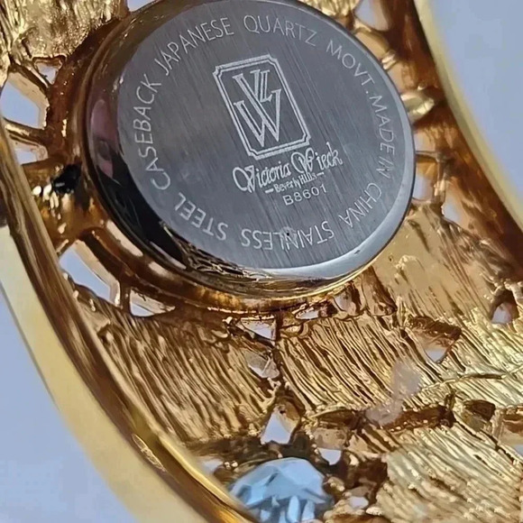 Victoria Wieck Gemstone Bangle Quartz Watch New Battery Gold Tone Cuff Women main image 4